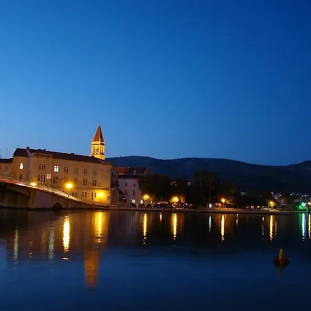 Marina Trogir