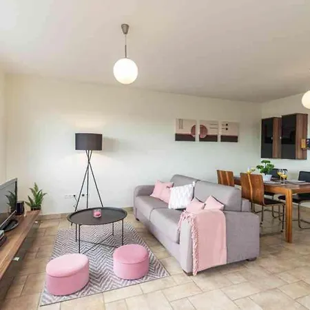 Apartament Marina